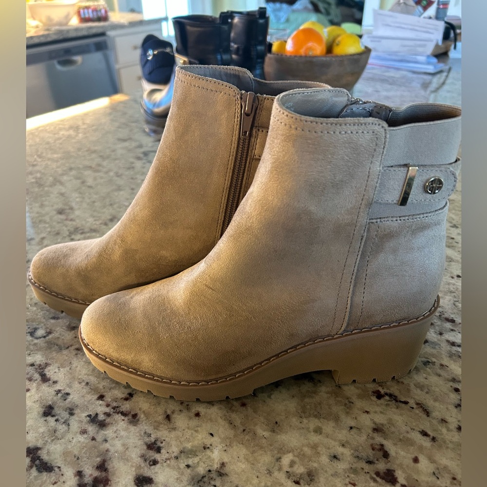 Giani Bernini Taupe Wedge Ankle Booties